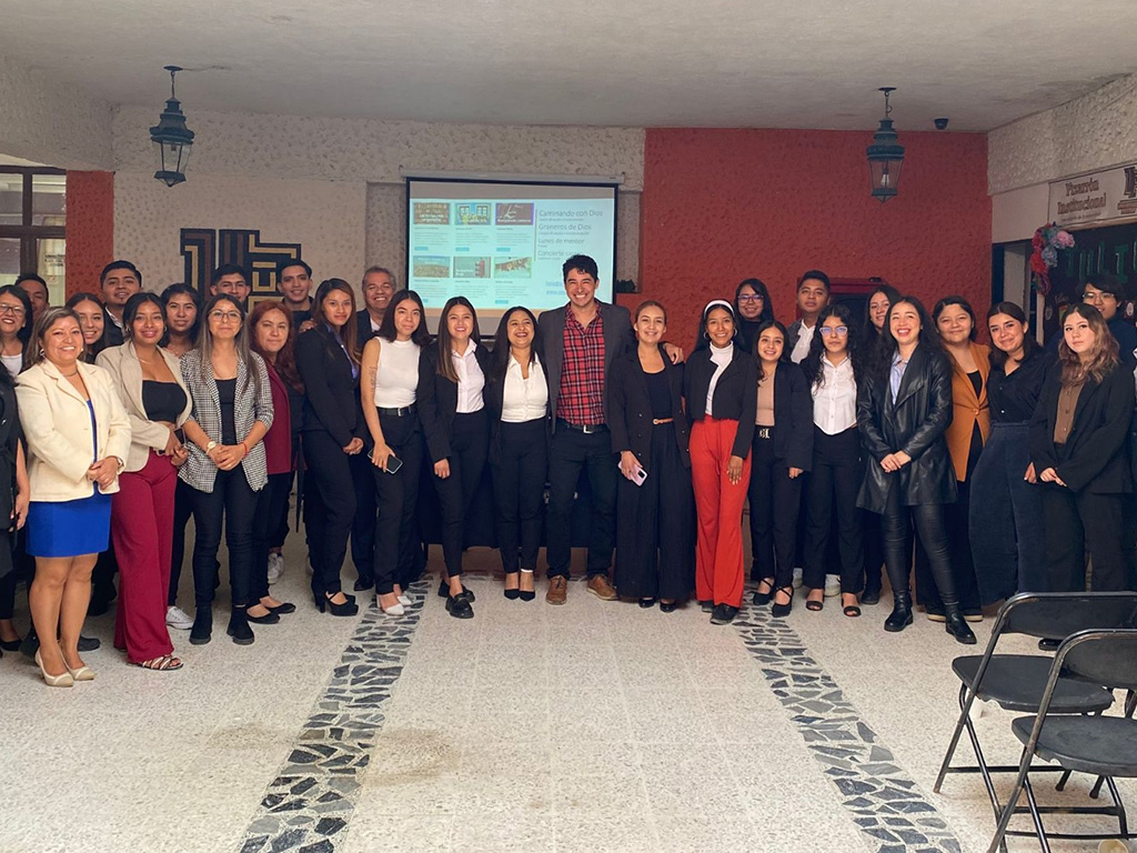 Escuelas y universidades